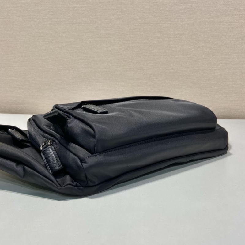 Pra*a waist chest packs